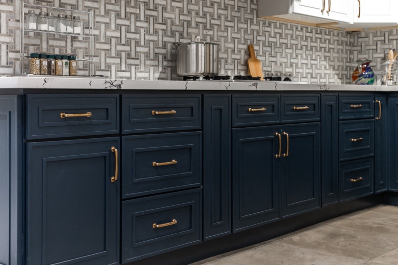 Significance of blue hues in kitchens
