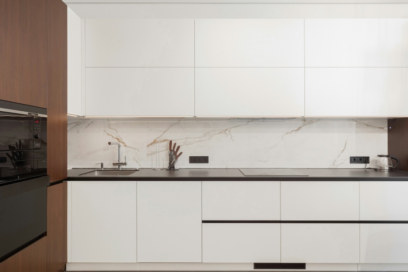 Dual-color kitchen cabinet styles Dual-color kitchen cabinet styles