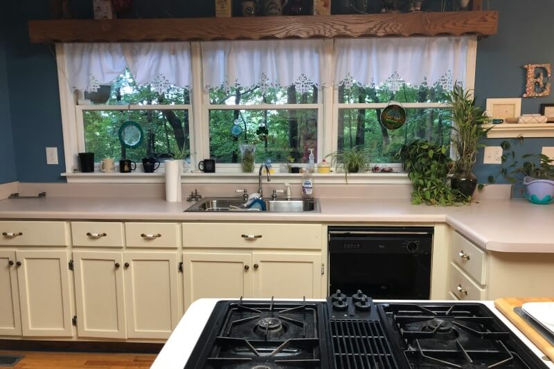 Elegant light oak cabinetry finish Elegant light oak cabinetry finish