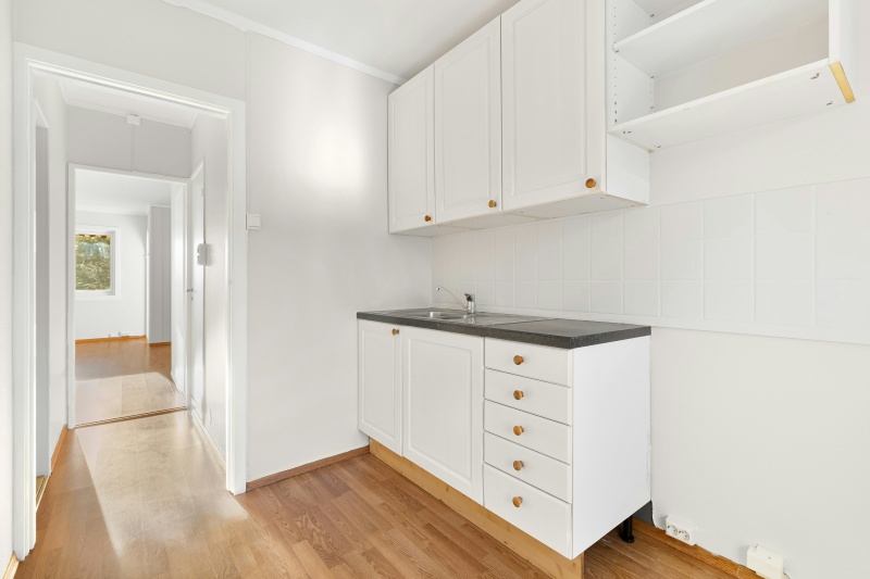 Elegant white framed cabinet ensemble Elegant white framed cabinet ensemble