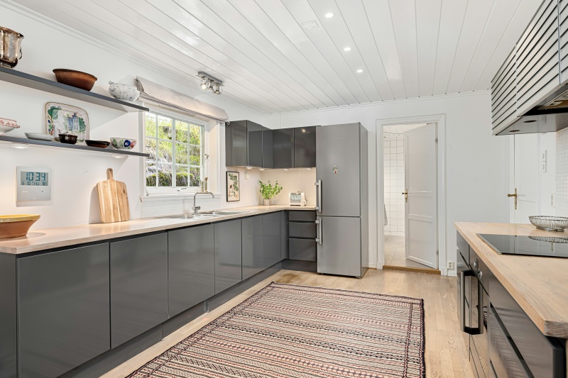 beautiful kitchen cabinets for small kitchens