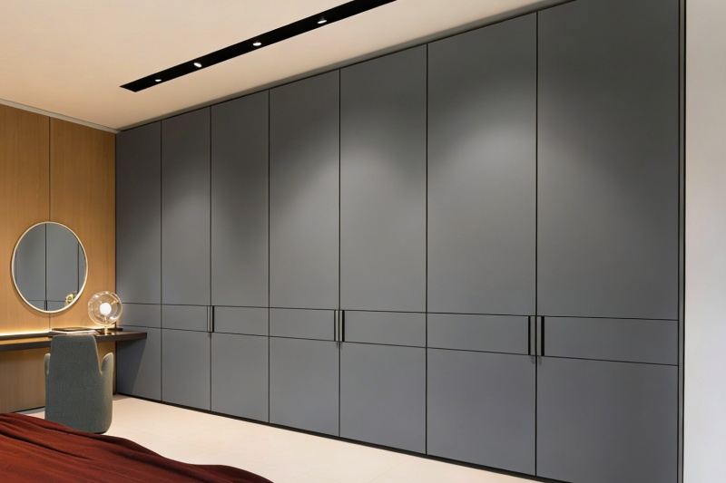 Luxurious Grey Wardrobe with Mirror