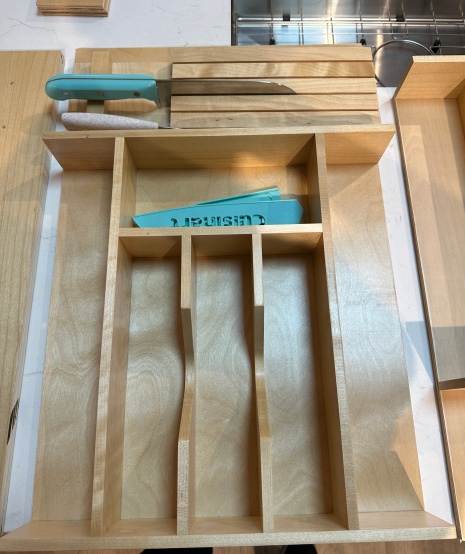 Modern Slim Shaker Cabinet Style