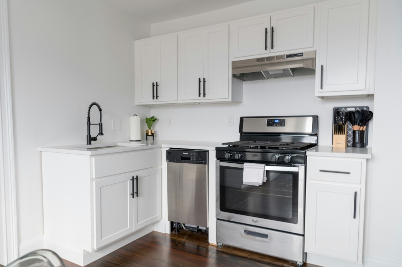 Aesthetic limitations of partial overlay cabinets