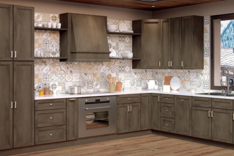 Blending knobs and pulls harmoniously