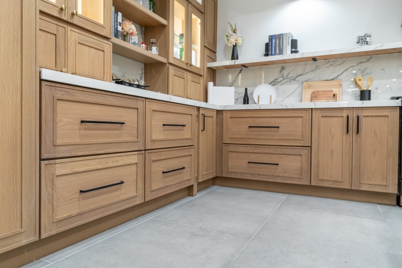 Durable Oak Framed Cabinet Structure Durable Oak Framed Cabinet Structure