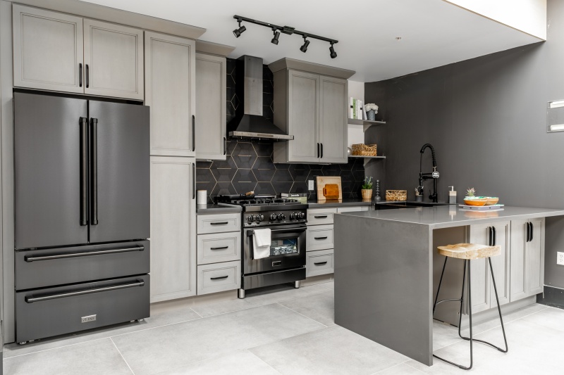 Silver Cabinet Ensemble for Kitchen