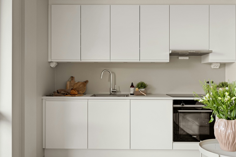 Efficient Screw-Free Cabinet Building System