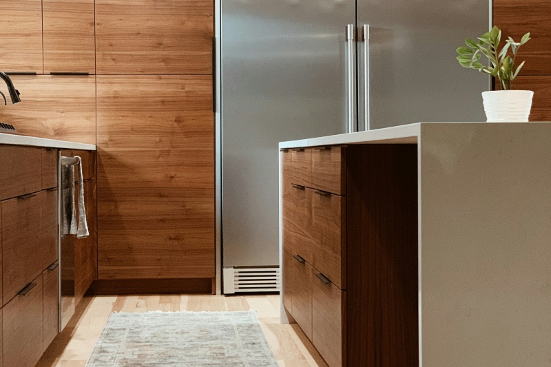 Interior design with dark wood cabinets Interior design with dark wood cabinets