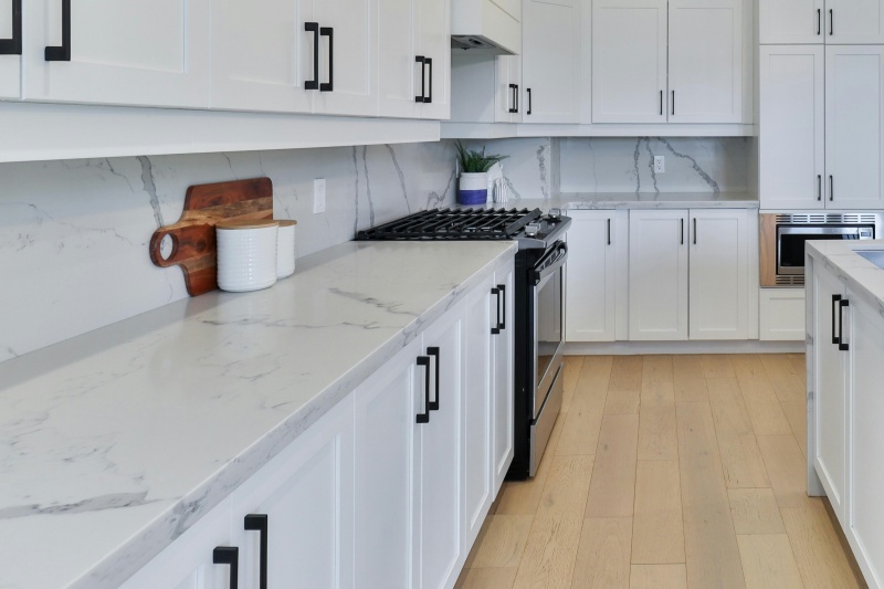 Stylish thermofoil shaker door options