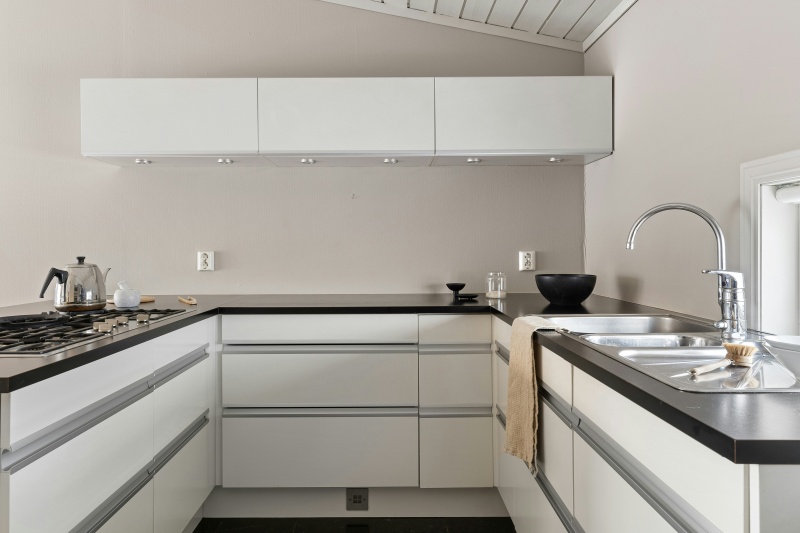 Popular kitchen cabinet styles comparison