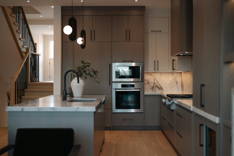 Performance over time: plywood versus MDF cabinets Performance over time: plywood versus MDF cabinets