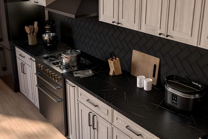 Statement-Making Oak Cabinets with Black Touches Statement-Making Oak Cabinets with Black Touches