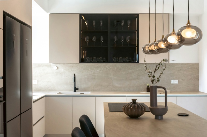 Flat panel cabinet hardware solutions