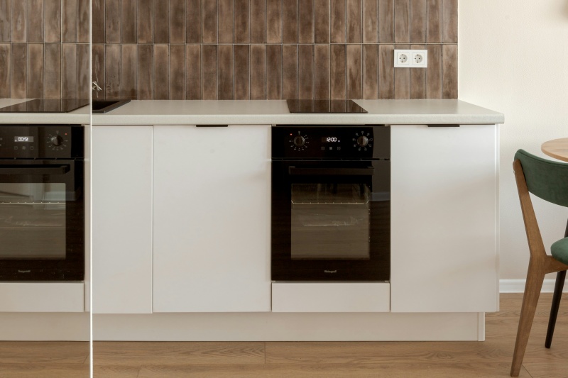 Modern commercial kitchen cabinet design