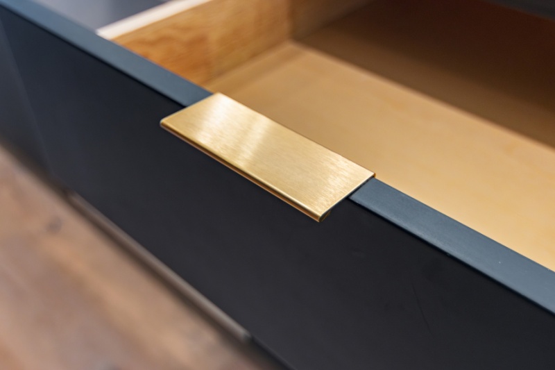 Modern commercial kitchen cabinet design