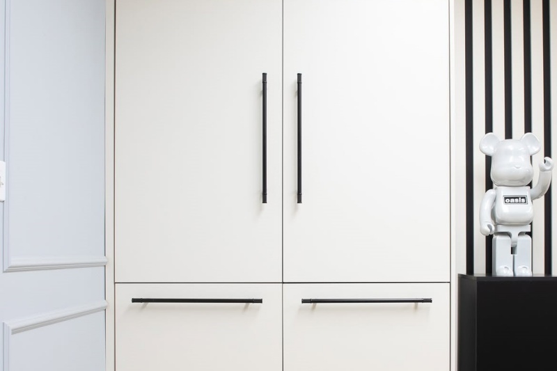 Custom cabinetry for integrated appliances