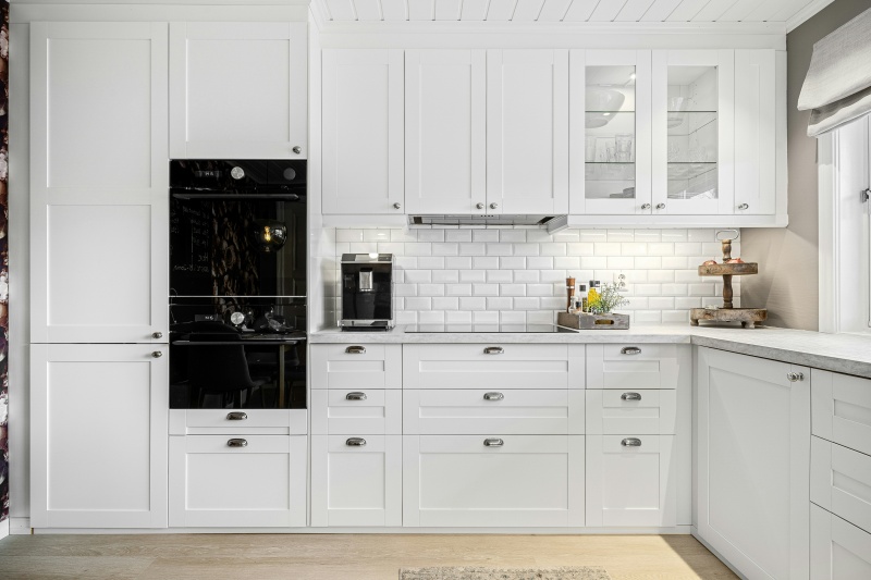 ¿Cuáles son los mejores tiradores para armarios de cocina blancos?